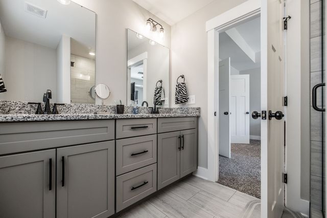 1017 Camden Trl, Greenbrier, TN 37073