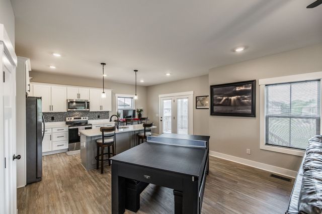 1017 Camden Trl, Greenbrier, TN 37073