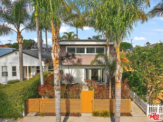 12913 Gilmore Avenue, Los Angeles, CA 90066