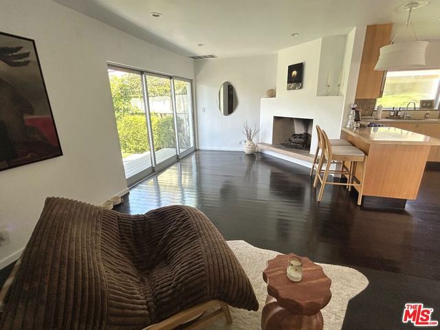 12913 Gilmore Avenue, Los Angeles, CA 90066