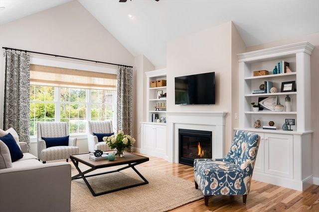 49 Keyhole Circle 34-1, Plymouth, MA 02360