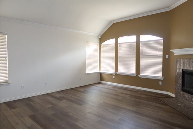 2816 Kings Gate Drive, Carrollton, TX 75006