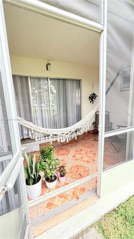 1200 SW 130th Avenue 101G, Pembroke Pines, FL 33027