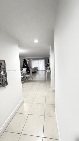 1200 SW 130th Avenue 101G, Pembroke Pines, FL 33027