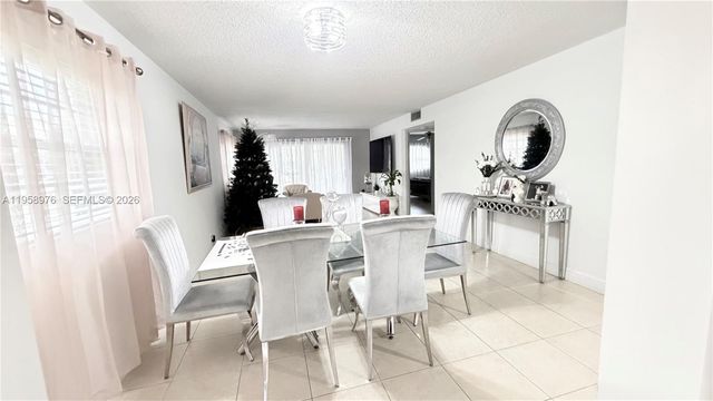 1200 SW 130th Avenue 101G, Pembroke Pines, FL 33027