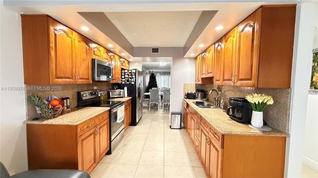 1200 SW 130th Avenue 101G, Pembroke Pines, FL 33027