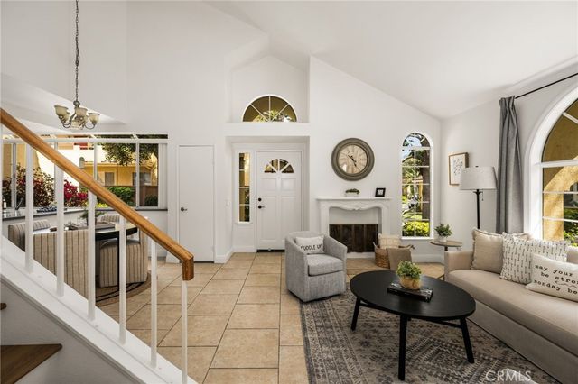 181 Alicante Aisle 236, Irvine, CA 92614