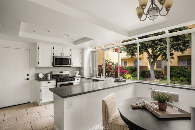 181 Alicante Aisle 236, Irvine, CA 92614