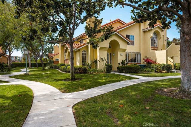 181 Alicante Aisle 236, Irvine, CA 92614