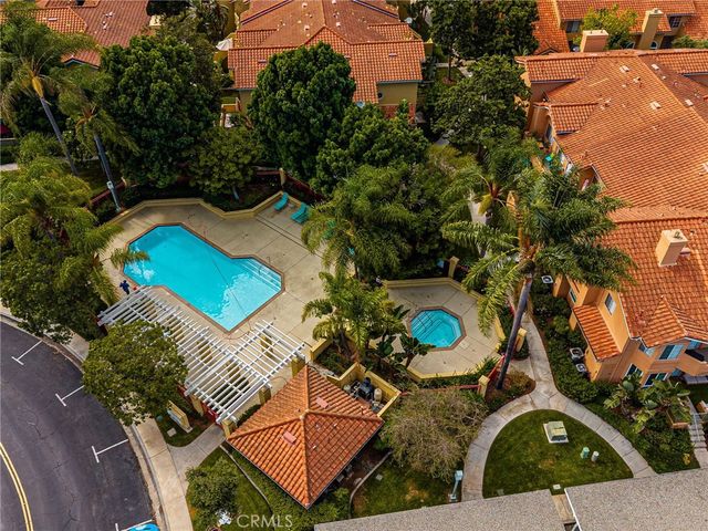 181 Alicante Aisle 236, Irvine, CA 92614