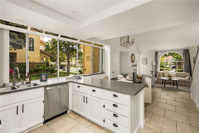 181 Alicante Aisle 236, Irvine, CA 92614