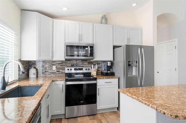 20592 E Duke Drive, Aurora, CO 80013