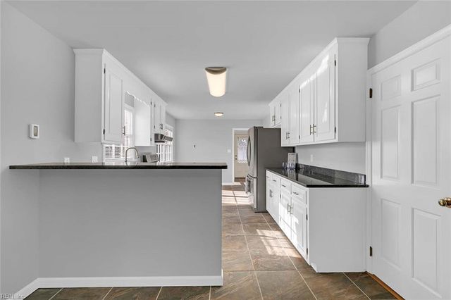 109 Beecham DR, Yorktown, VA 23692