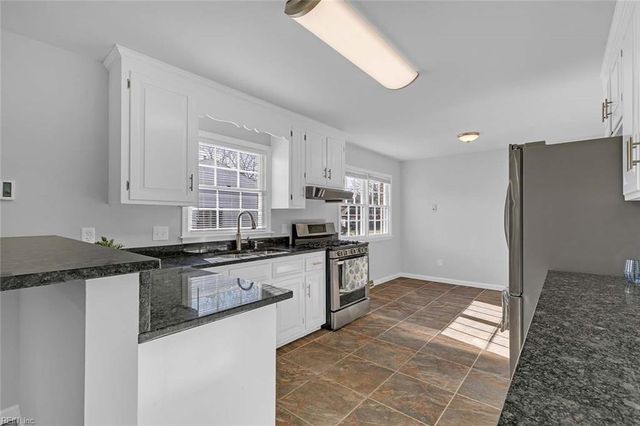 109 Beecham DR, Yorktown, VA 23692