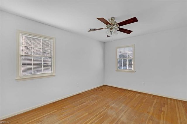 109 Beecham DR, Yorktown, VA 23692