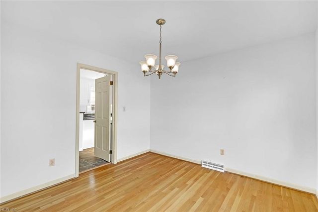 109 Beecham DR, Yorktown, VA 23692