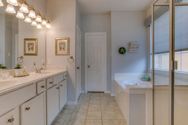 7906 Marquett Drive, Rowlett, TX 75089