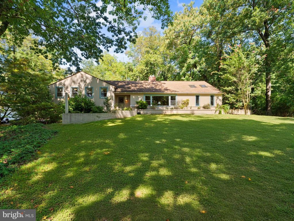8232 FORREST AVE, Elkins Park, PA 19027