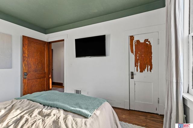 2351 S 40th Street, Lincoln, NE 68506