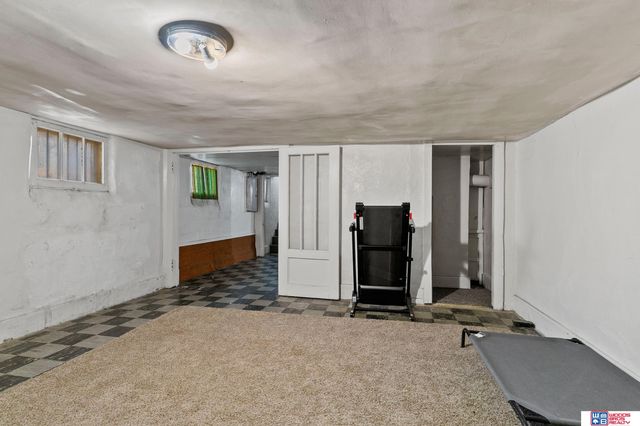 2351 S 40th Street, Lincoln, NE 68506