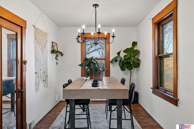 2351 S 40th Street, Lincoln, NE 68506