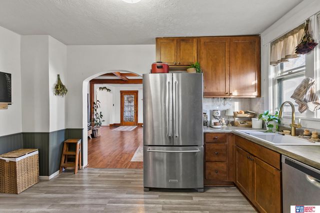 2351 S 40th Street, Lincoln, NE 68506