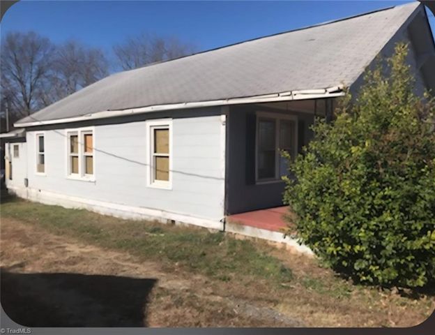 3936 Ogburn Avenue, Winston-salem, NC 27105