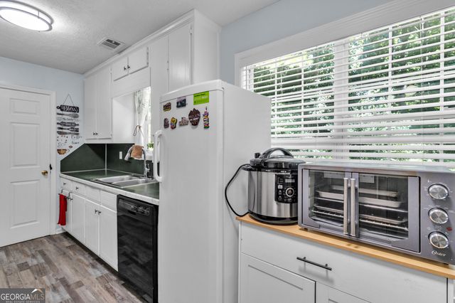 3877 Deaton Road, Flowery Branch, GA 30542