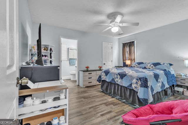 3877 Deaton Road, Flowery Branch, GA 30542