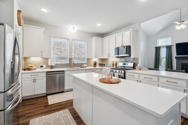 112 Allora PL, Liberty Hill, TX 78642