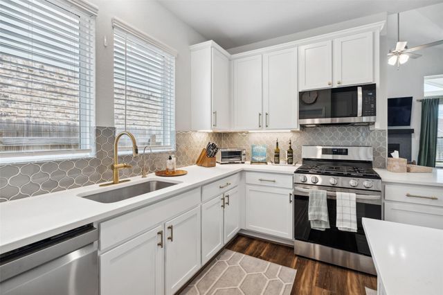 112 Allora PL, Liberty Hill, TX 78642