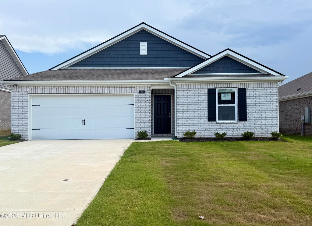 33 S Thorn Tree Street, Byhalia, MS 38611 — exterior