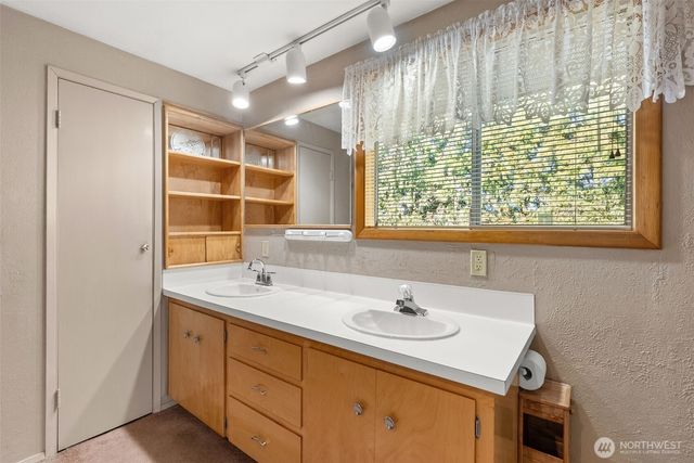 1480 Rush Road, Chehalis, WA 98532