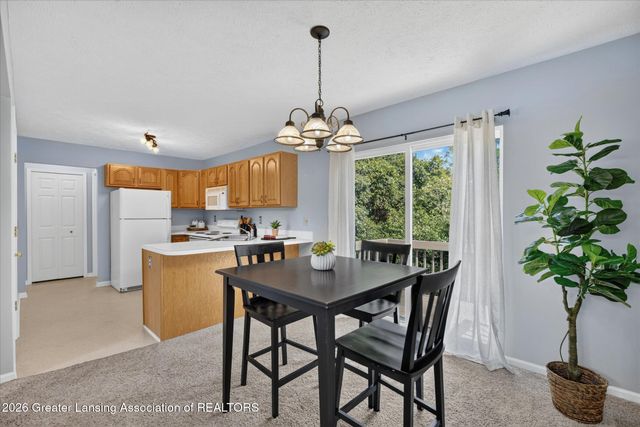 1207 Eagles Point Court 10, East Lansing, MI 48823