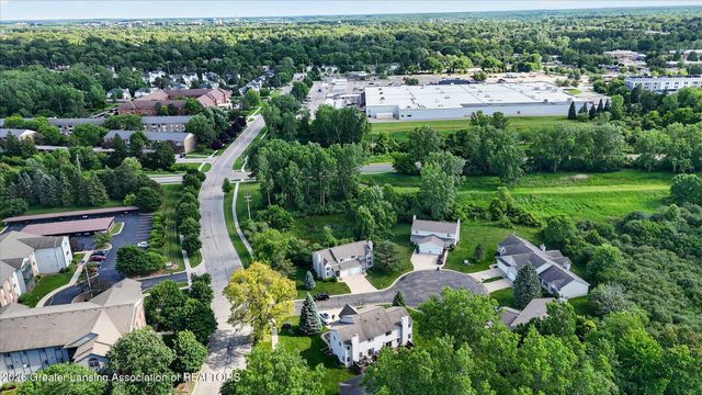 1207 Eagles Point Court 10, East Lansing, MI 48823