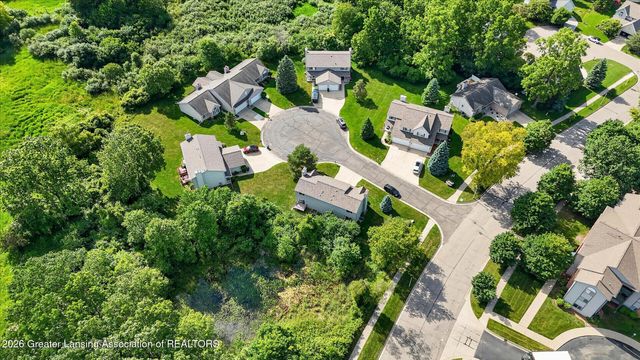 1207 Eagles Point Court 10, East Lansing, MI 48823