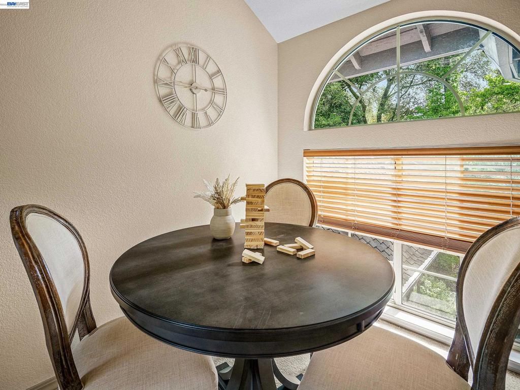 Image 25 of property listing at 8681 Winding Way, Fair Oaks, CA 95628