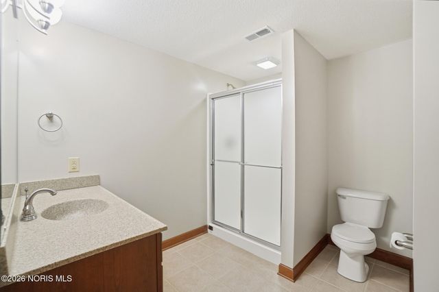 8131 Brookfield Circle, Findlay, OH 45840