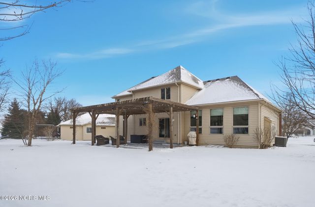 8131 Brookfield Circle, Findlay, OH 45840