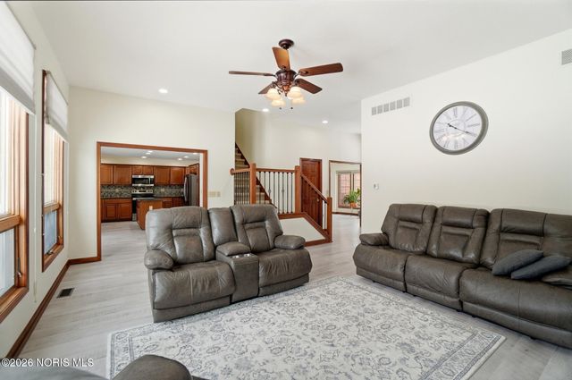 8131 Brookfield Circle, Findlay, OH 45840