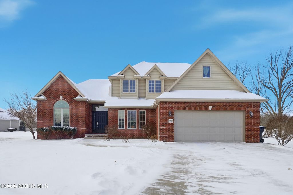8131 Brookfield Circle, Findlay, OH 45840