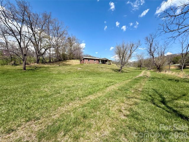 637 Fletcher Martin Road, Alexander, NC 28701