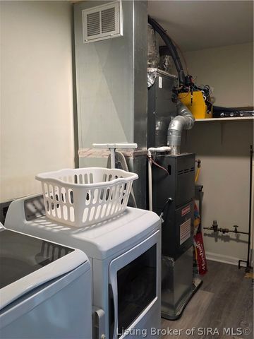 1918 LOCUST Street, Madison, IN 47250