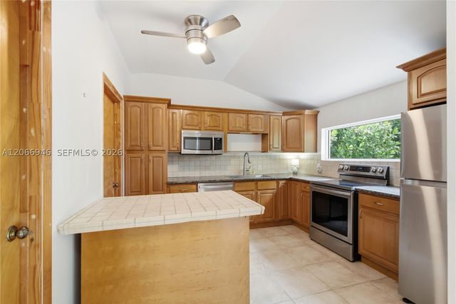 2355 Overbrook St, Miami, FL 33133