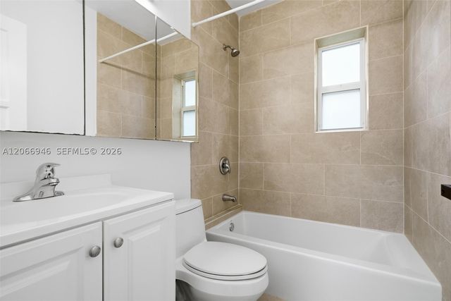 2355 Overbrook St, Miami, FL 33133