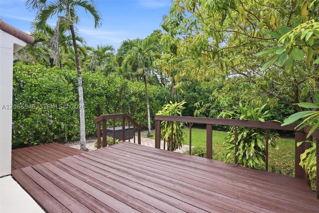 2355 Overbrook St, Miami, FL 33133