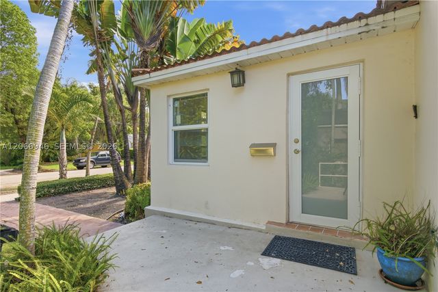 2355 Overbrook St, Miami, FL 33133