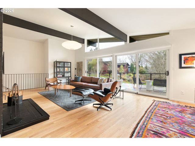 7323 Sw 24TH Ave, Portland, OR 97219