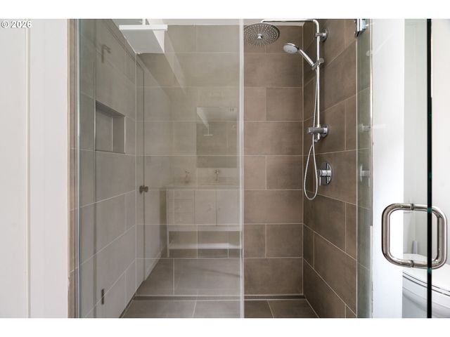 7323 Sw 24TH Ave, Portland, OR 97219