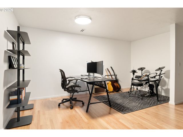 7323 Sw 24TH Ave, Portland, OR 97219